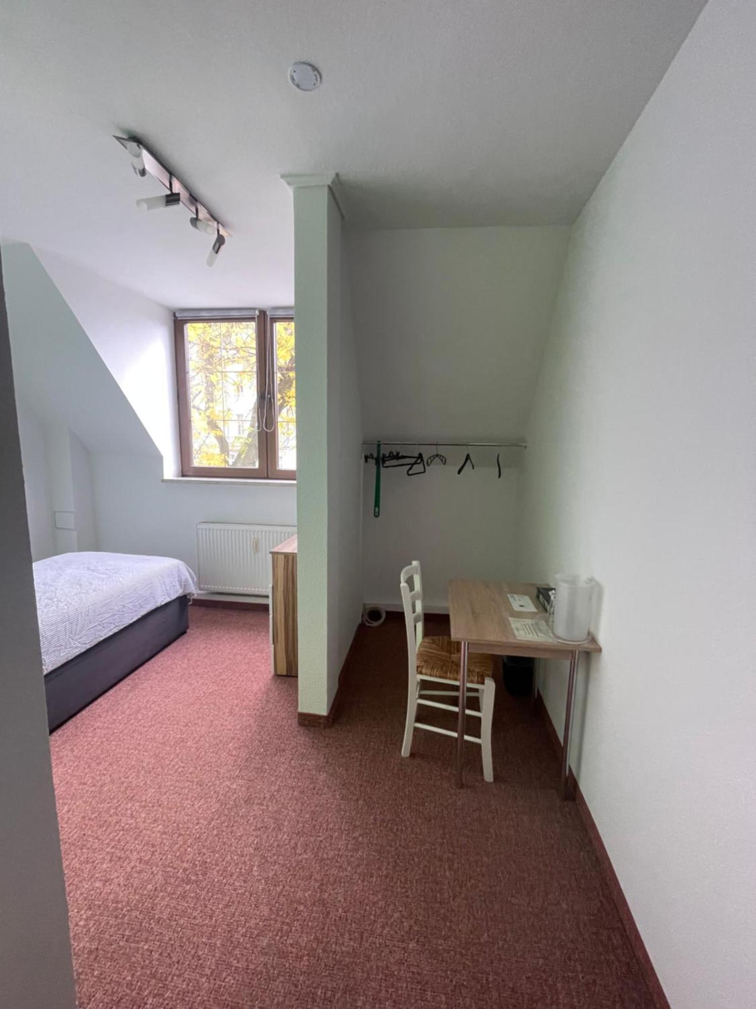Hostel Neue Pfefferkiste Leipzig Exterior foto